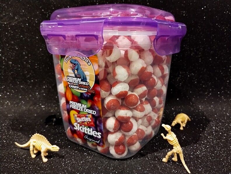 FREEZE DRIED VALENTINES DAY FINEST SKITTLEZ 54 OZ RED Original LOVE Candy Jar